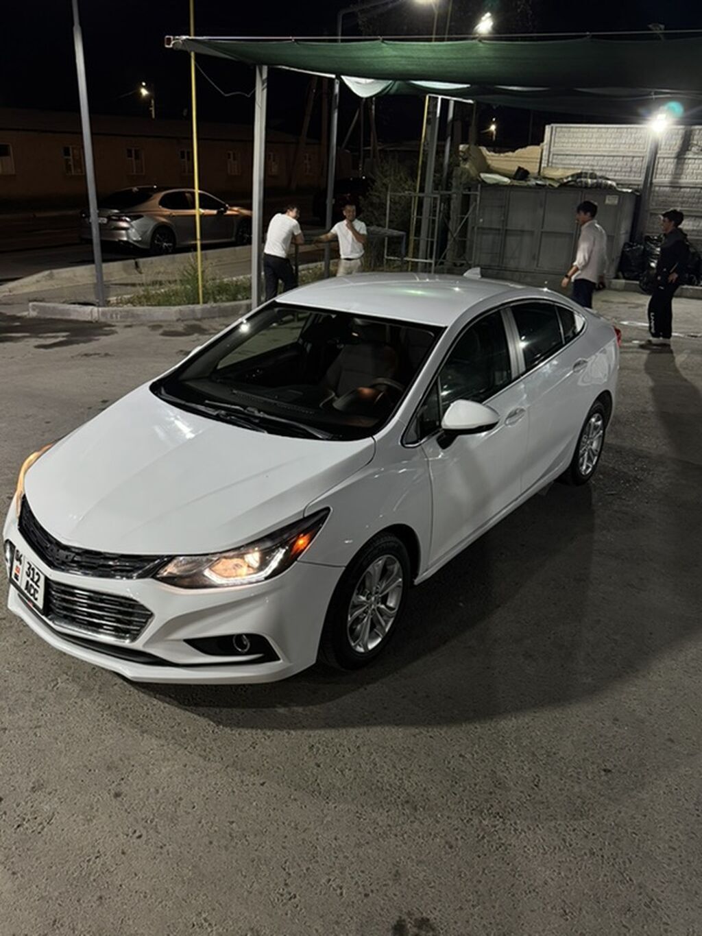 Chevrolet Cruze: 2018 г., 1.4 л, Автомат, Бензин, Седан: фото 2