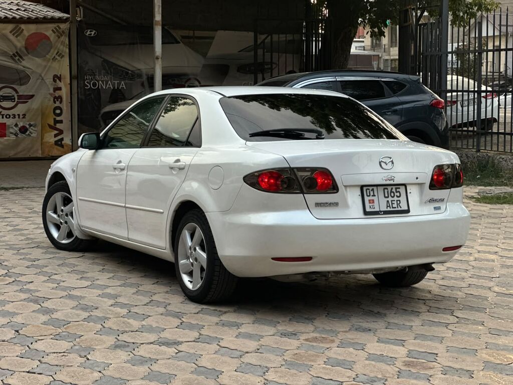 Mazda Atenza: 2003 г., 2.3 л, Автомат, Бензин, Седан: фото 2