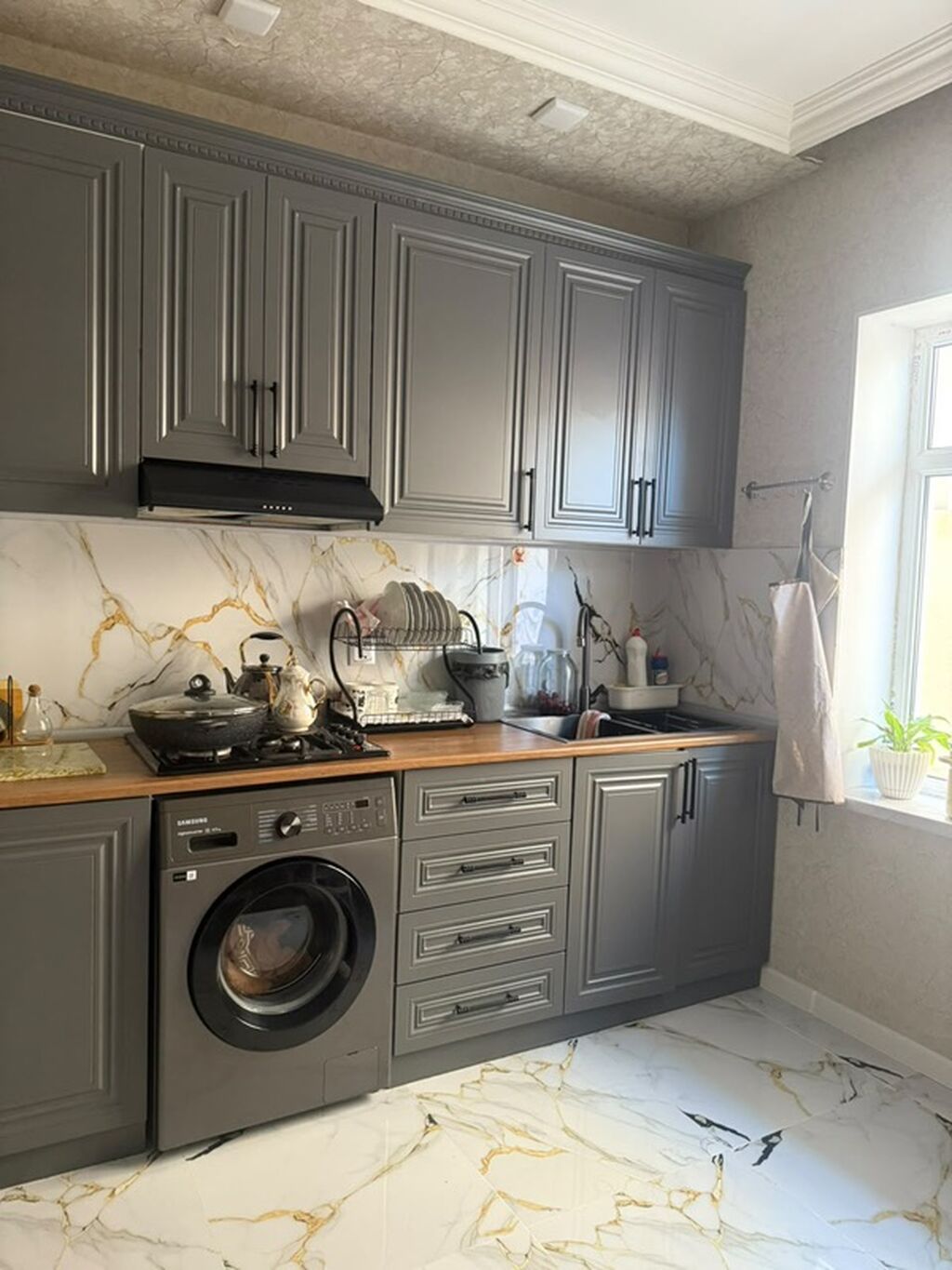 4 otaqlı, 94 kv. m, Yeni təmirli