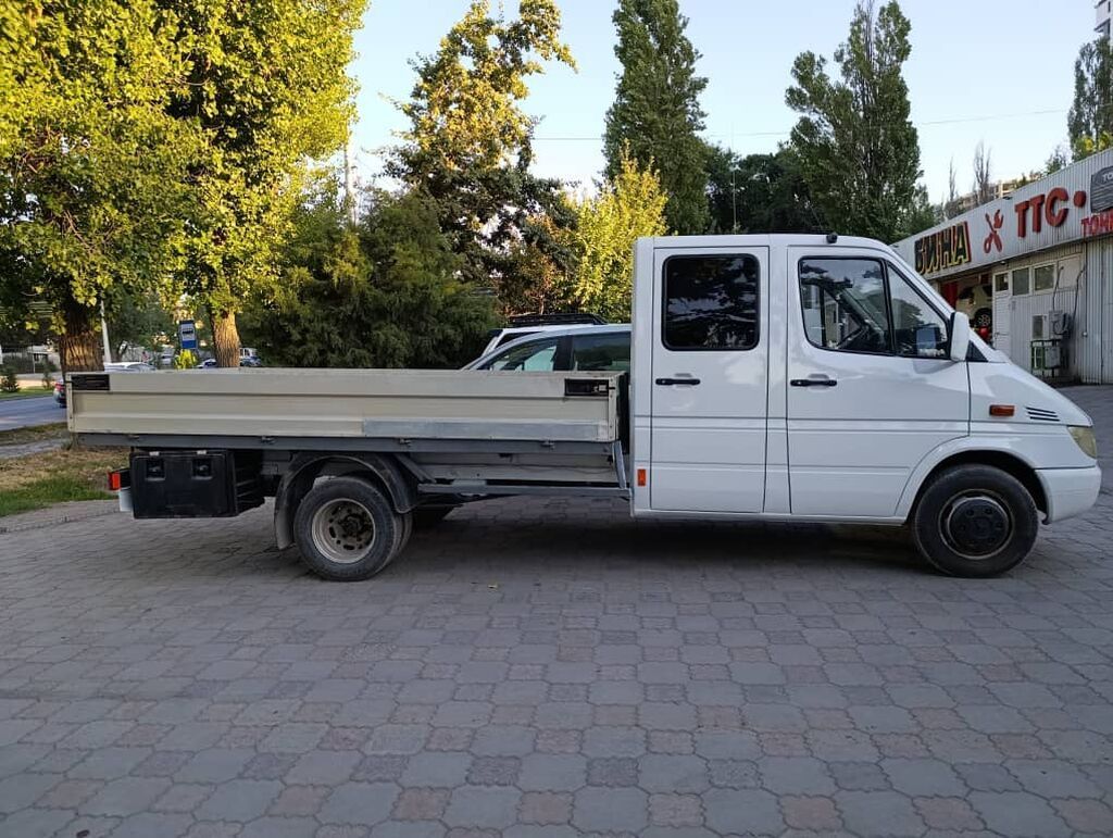 616 обьем 2.7 Mercedes-Benz Sprinter (двухрядная кабина) с бортовой: фото 2