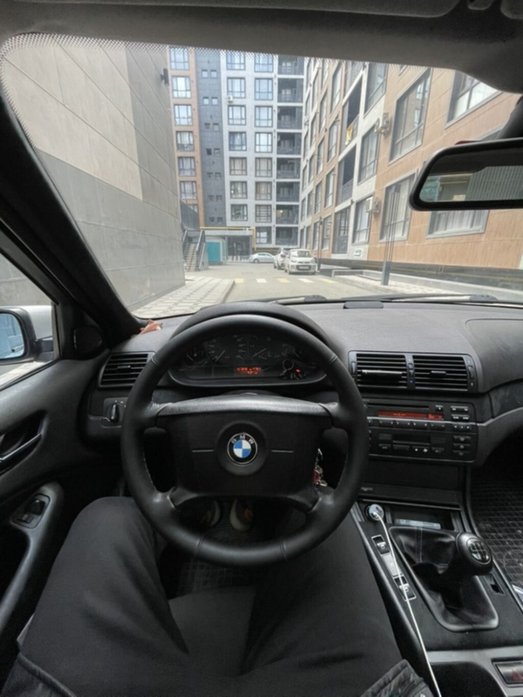 BMW 3 series: 2003 г., 2 л, Механика, Бензин, Седан: фото 3