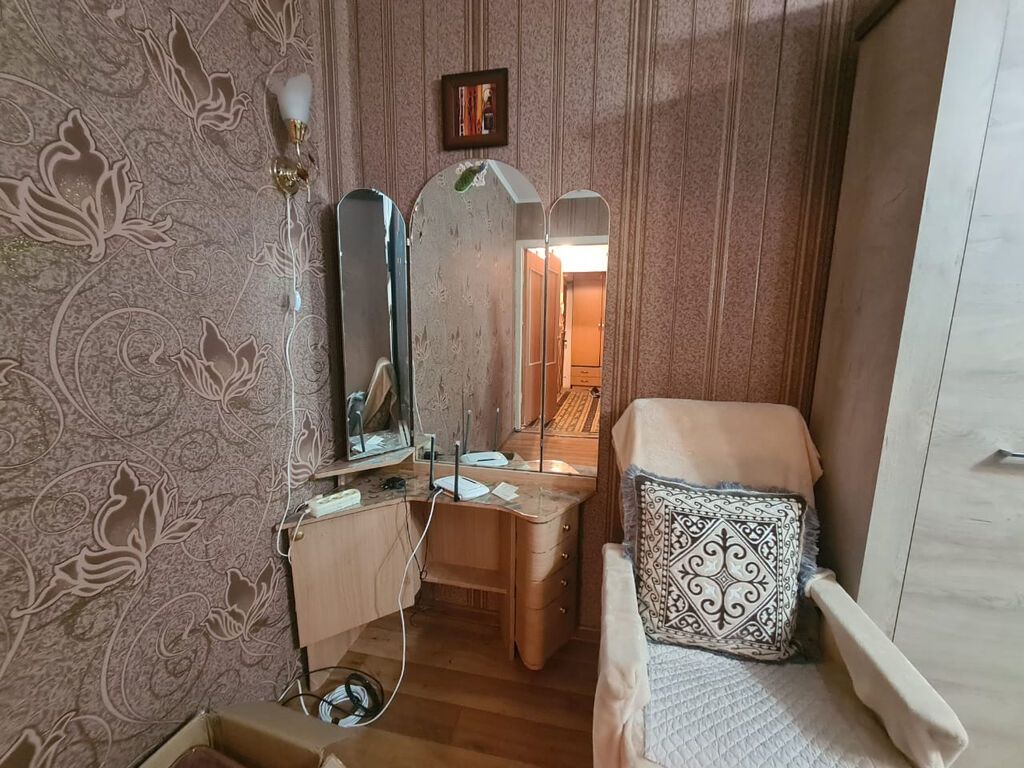 1 комната, 32 м², 8 мкр 104 серия, 4 этаж, Косметический ремонт: фото 4