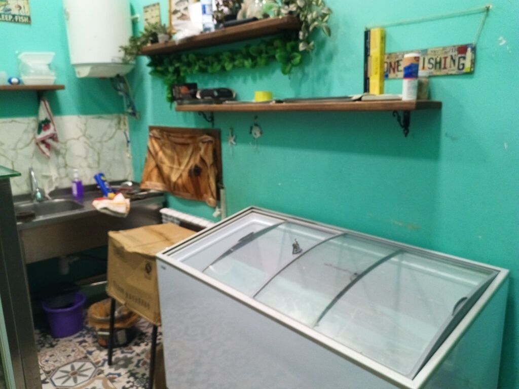 İcarəyə verilir ! Soyuducular və hər bir lazımı əşyaları var. Ünvan 8