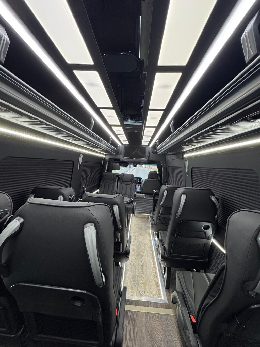 Mercedes-Benz Sprinter — Ваш идеальный выбор для деловых встреч и: фото 6