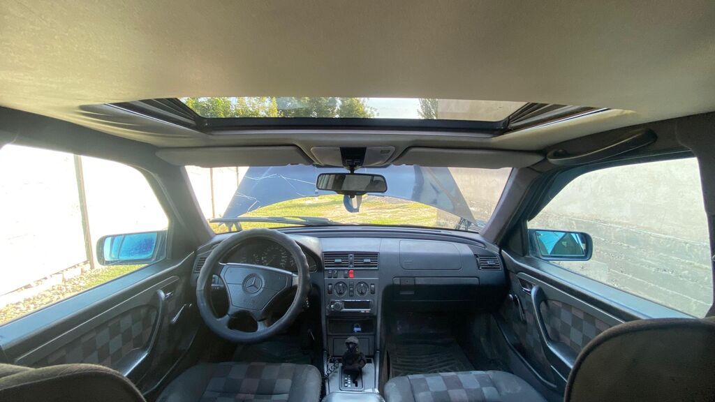 Mercedes-Benz C-Class: 1995 г., 2.2 л, Автомат, Бензин, Седан: фото 8