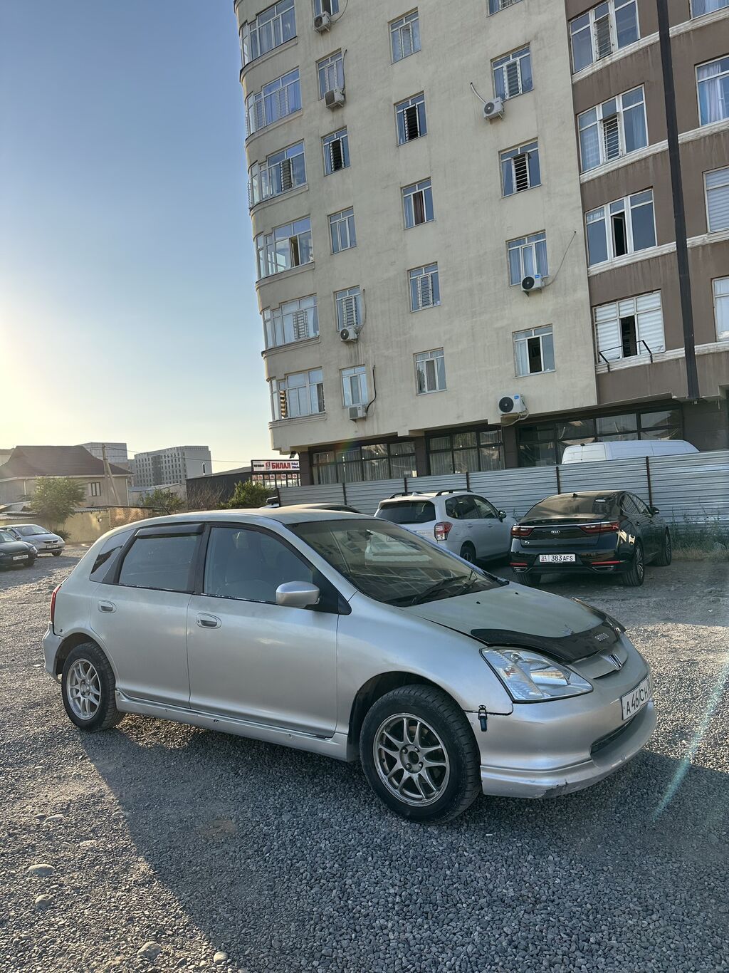 Honda Civic: 2001 г., 1.5 л, Автомат, Бензин, Хэтчбэк: фото 1