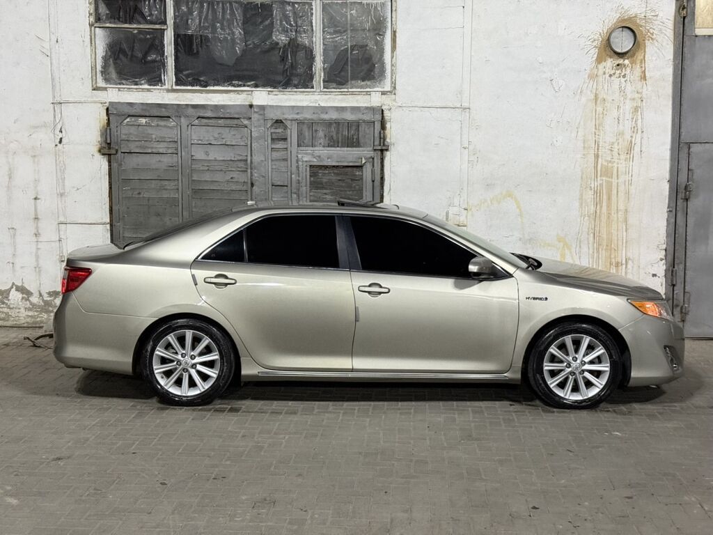 Toyota Camry: 2014 г., 2.5 л, Автомат, Гибрид, Седан: фото 4
