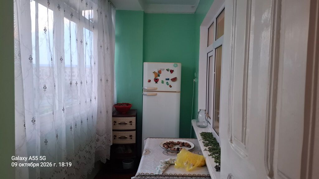 Gəncə, 3 otaqlı, Köhnə tikili, 66 kv. m