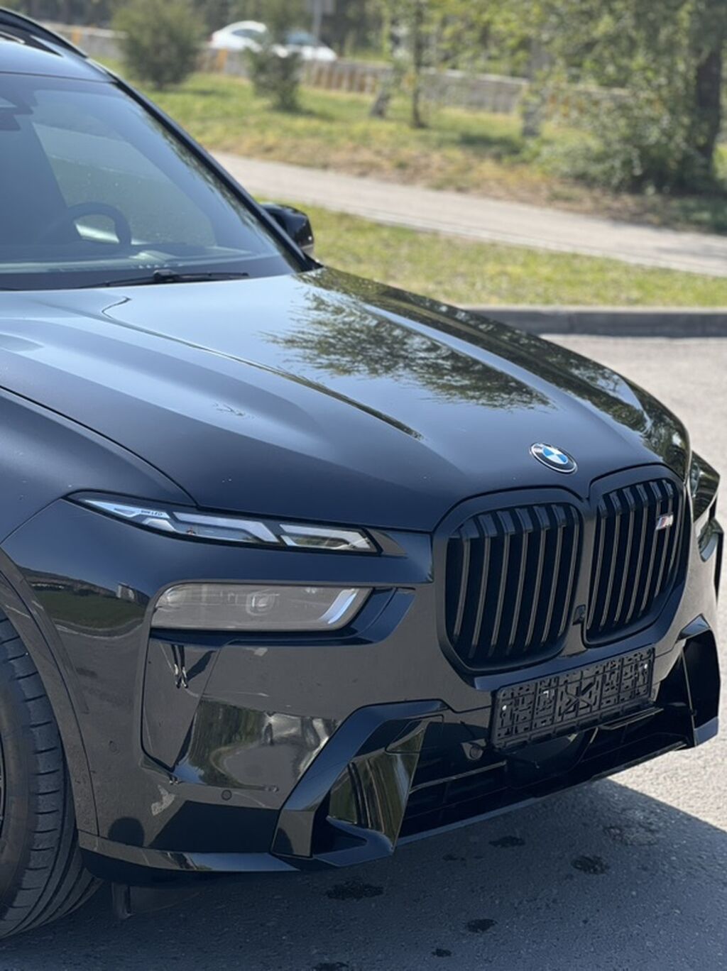 BMW X7: 2023 г., 4.4 л, Автомат, Бензин, Внедорожник: фото 2