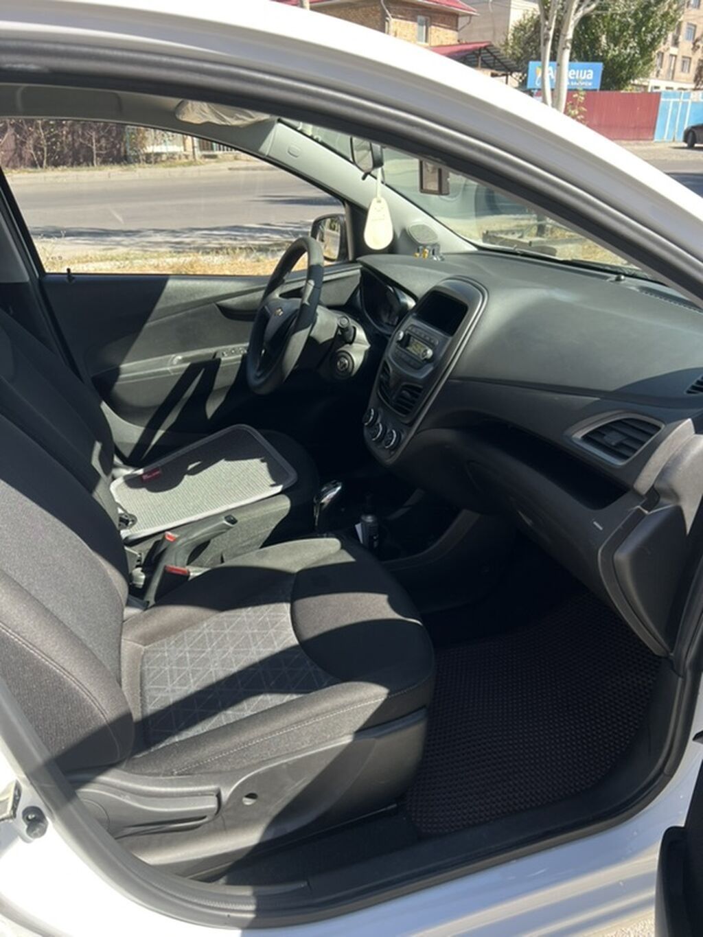 Chevrolet Spark: 2019 г., 1 л, Вариатор, Бензин, Хэтчбэк: фото 6