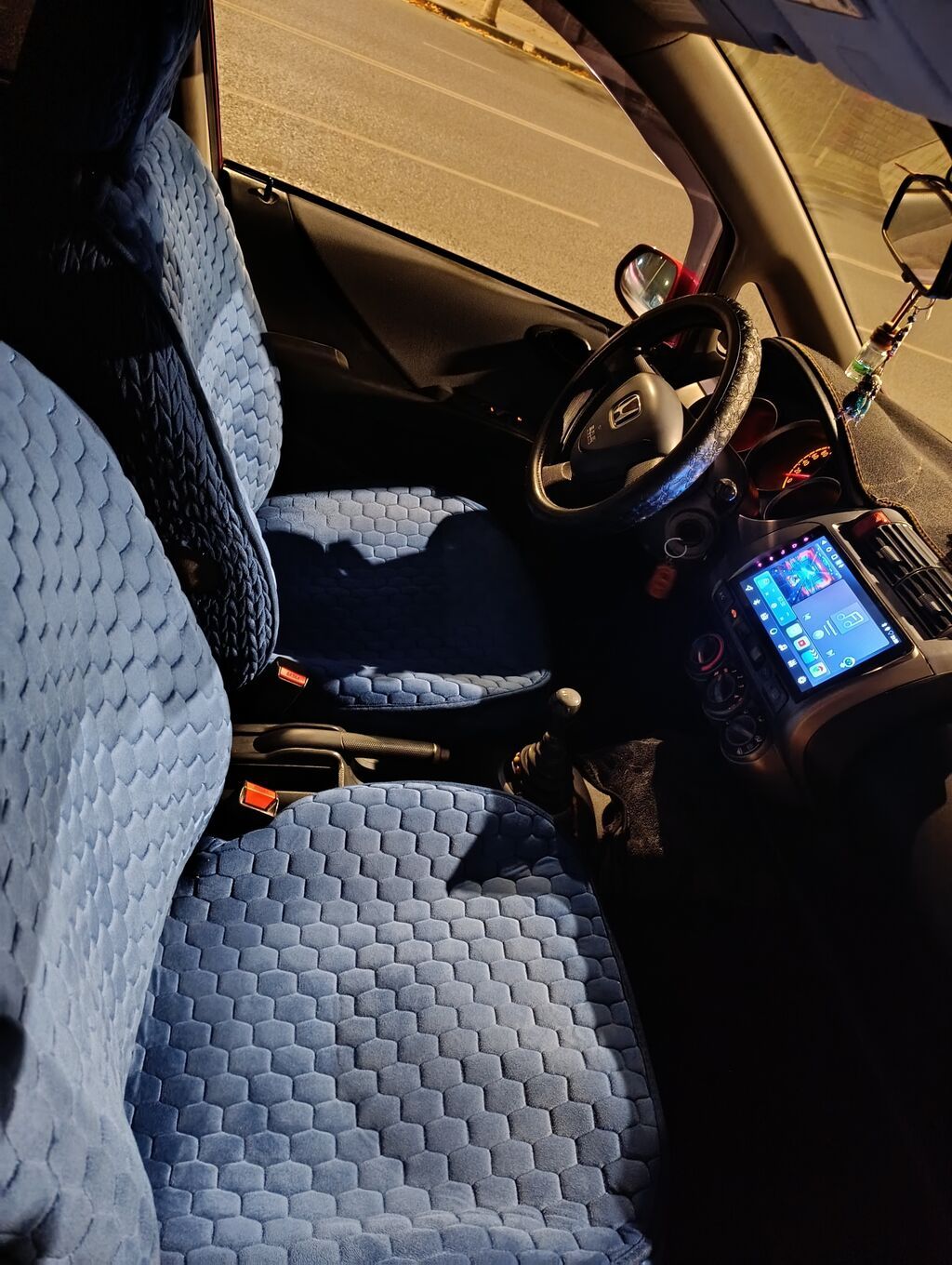 Honda Jazz: 2003 г., 1.4 л, Механика, Бензин, Хэтчбэк: фото 2