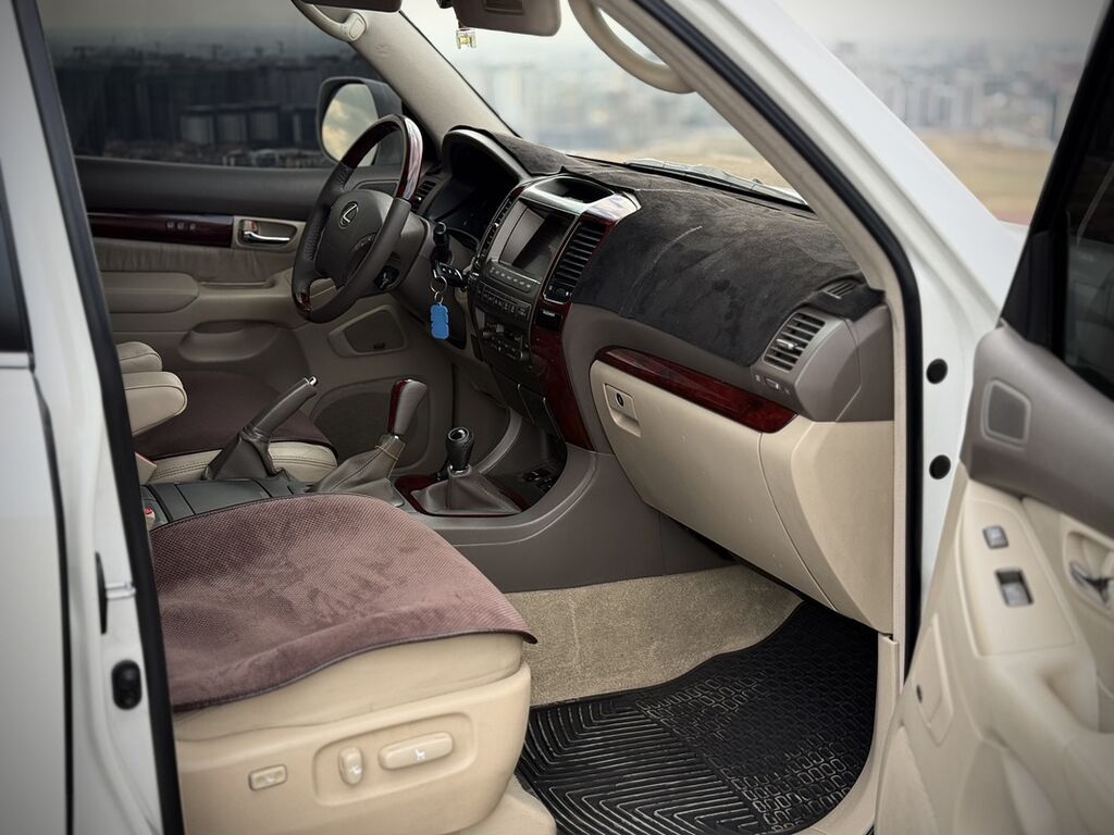 Lexus GX: 2005 г., 4.7 л, Автомат, Бензин, Внедорожник: фото 7