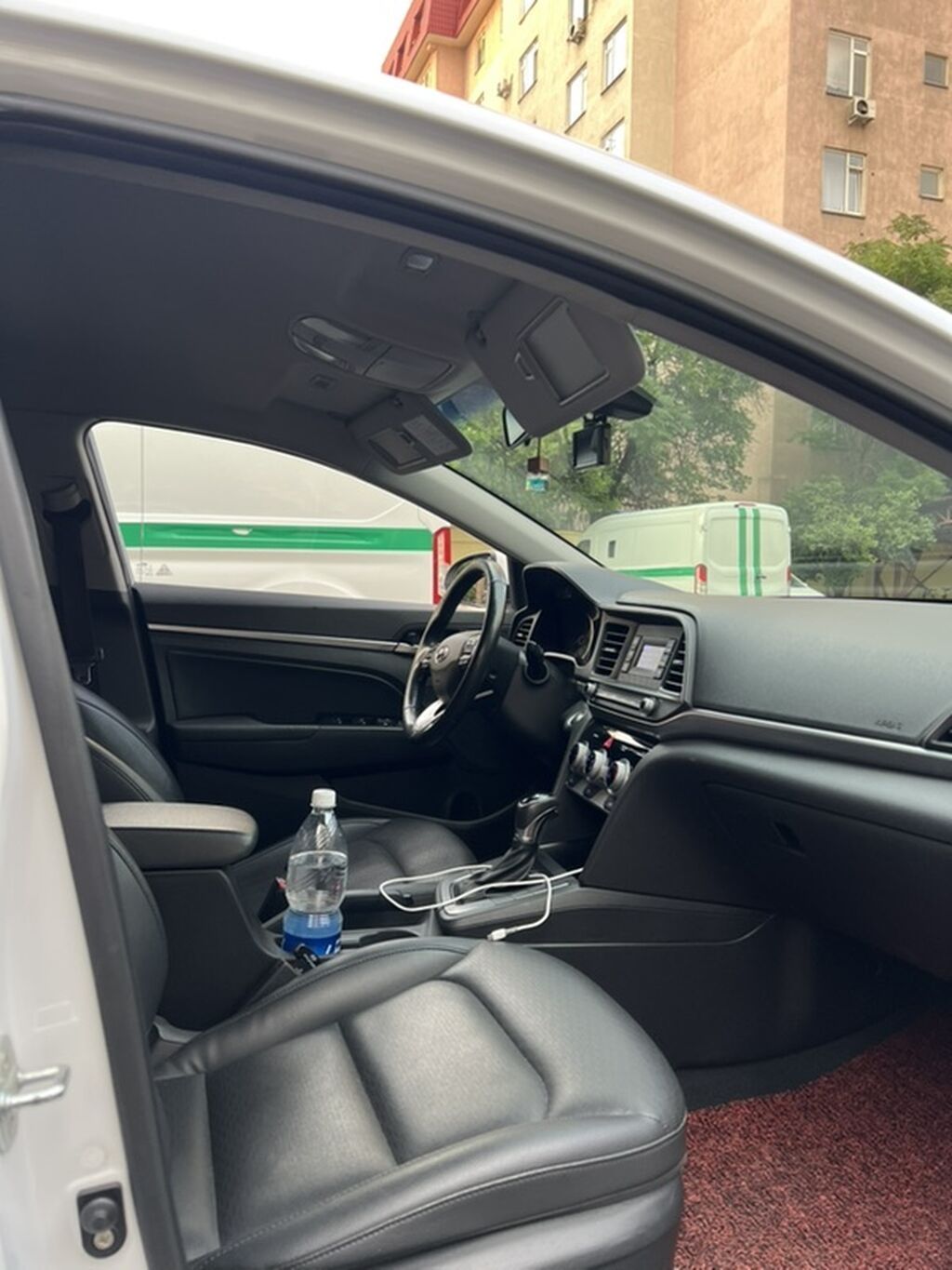 Hyundai Avante: 2019 г., 1.6 л, Вариатор, Бензин, Седан — фото 8