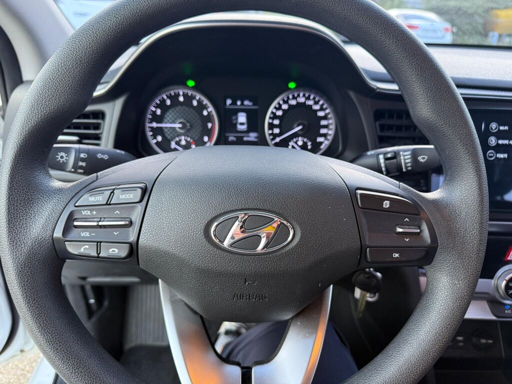 Hyundai Avante: 2019 г., 1.6 л, Типтроник, Бензин, Седан: фото 7