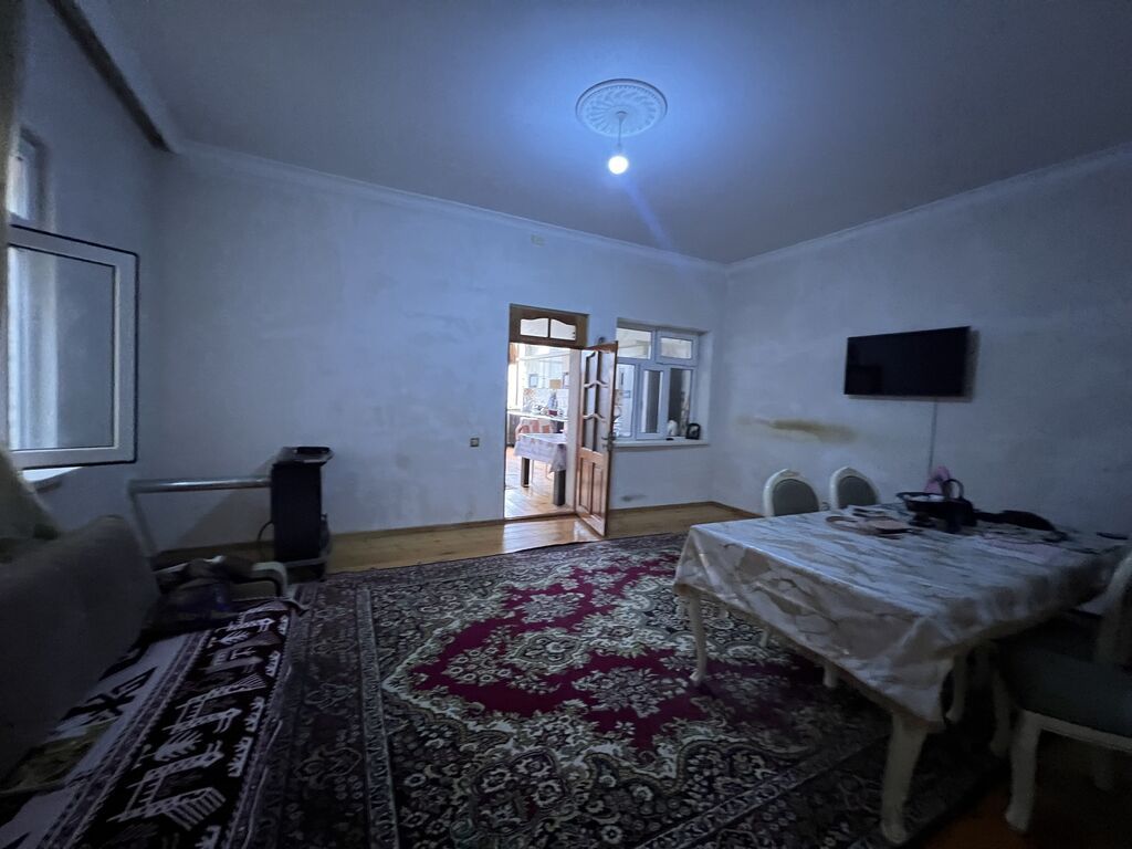 3 otaqlı, 100 kv. m