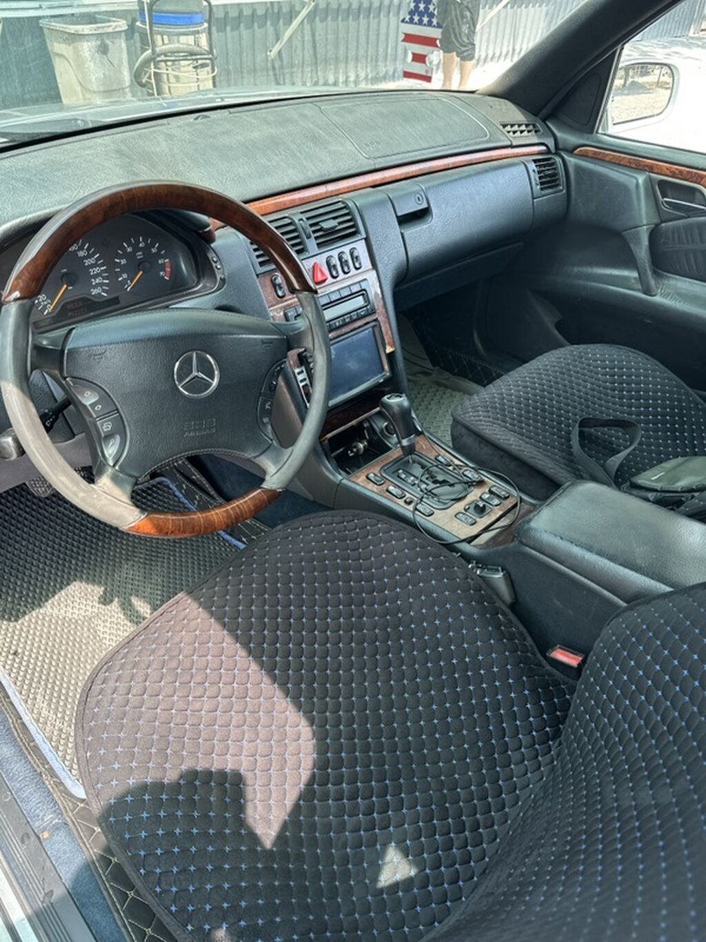 Mercedes-Benz E-Class: 1998 г., 4.3 л, Автомат, Бензин, Седан: фото 5