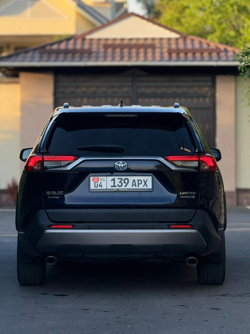 Toyota RAV4: 2021 г., 2.5 л, Автомат, Гибрид, Кроссовер: фото 4