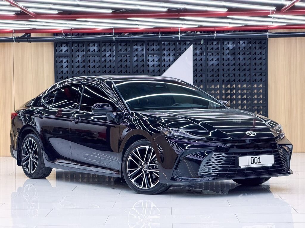 Toyota Camry: 2024 г., 2.5 л, Автомат, Бензин, Седан: фото 2