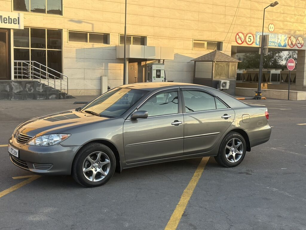 Toyota Camry: 2006 г., 2.4 л, Автомат, Бензин, Седан: фото 1