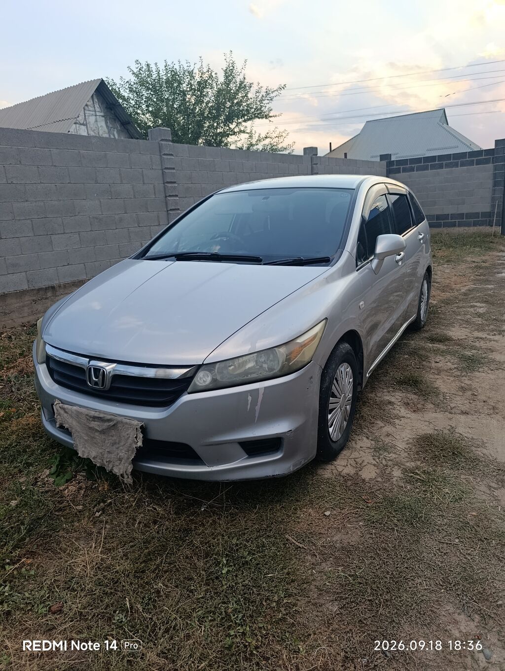 Honda Stream: 2006 г., 1.8 л, Автомат, Бензин, Минивэн: фото 1