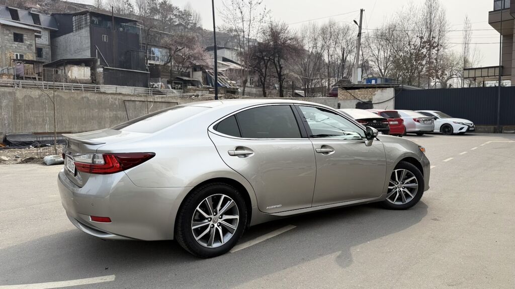 Lexus ES: 2018 г., 2.5 л, Вариатор, Гибрид, Седан: фото 4