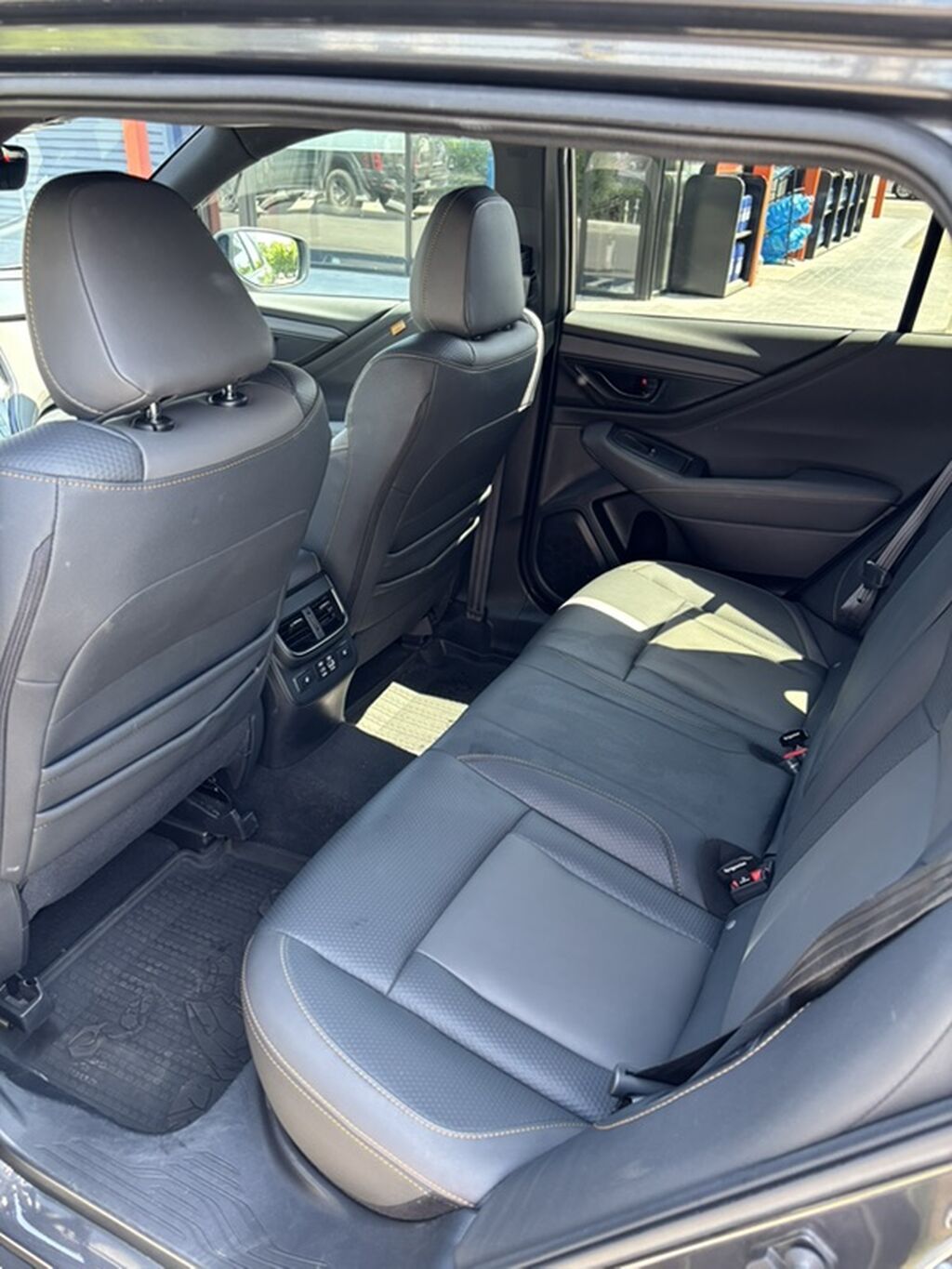 Subaru Outback: 2023 г., 2.4 л, Вариатор, Бензин, Кроссовер: фото 3