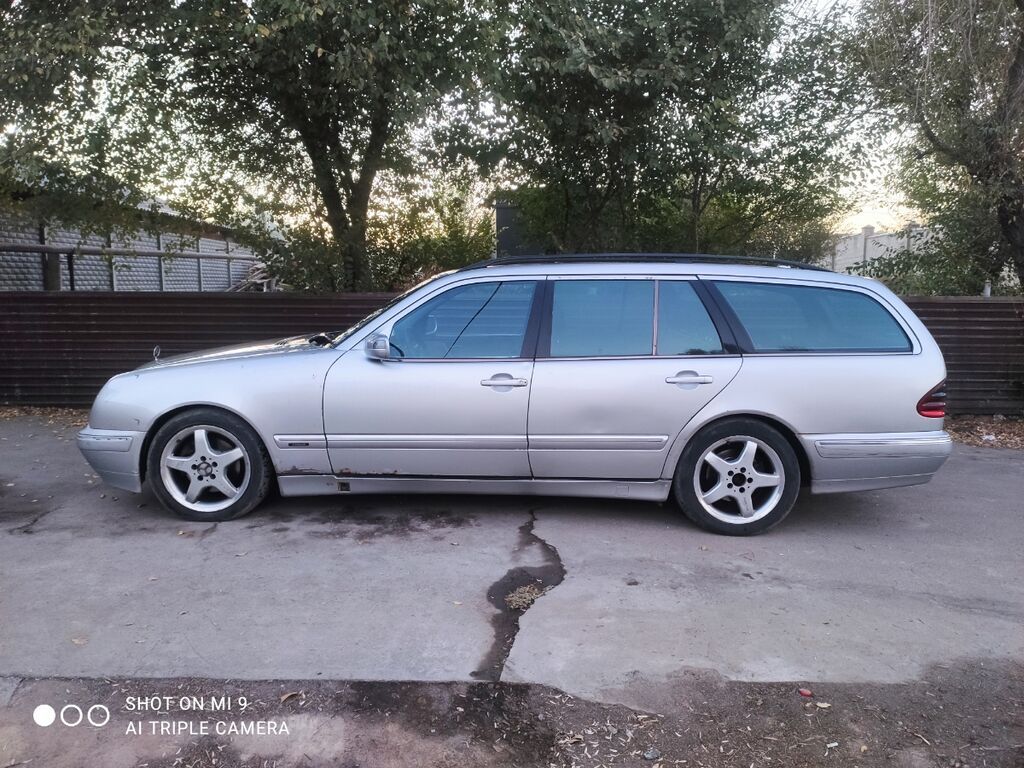 Mercedes-Benz E-Class: 2001 г., Универсал: фото 2