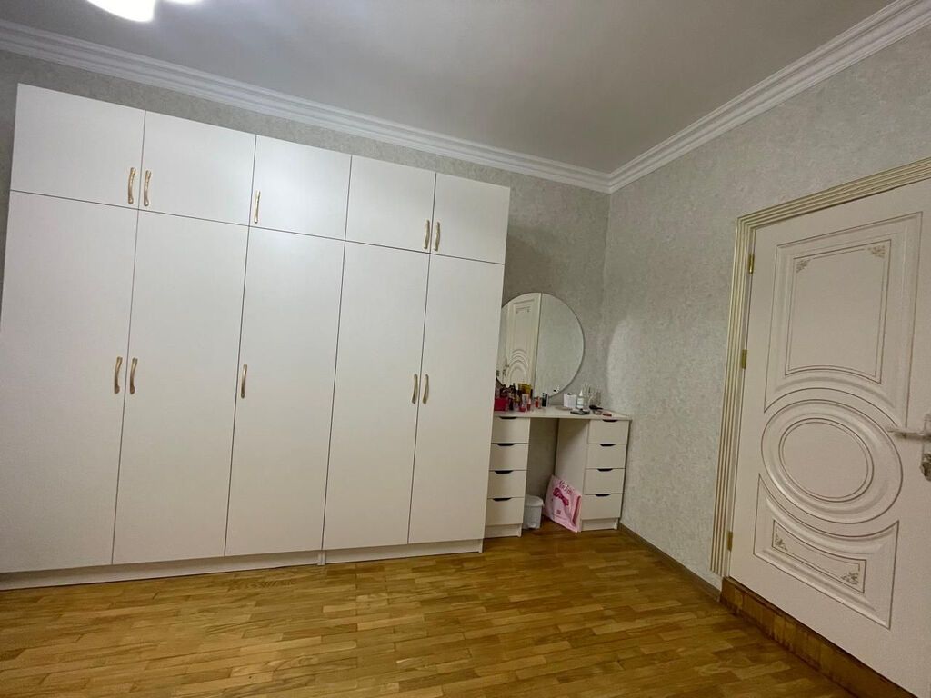 5 otaqlı, 285 kv. m, Yeni təmirli