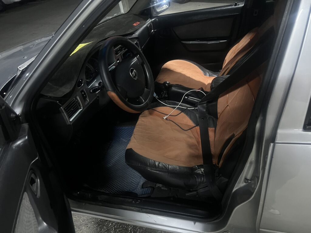 Daewoo Nexia: 2010 г., 1.6 л, Механика, Бензин, Седан: фото 3