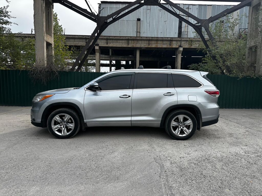 Toyota Highlander: 2015 г., 3.5 л, Автомат, Бензин, Кроссовер: фото 8
