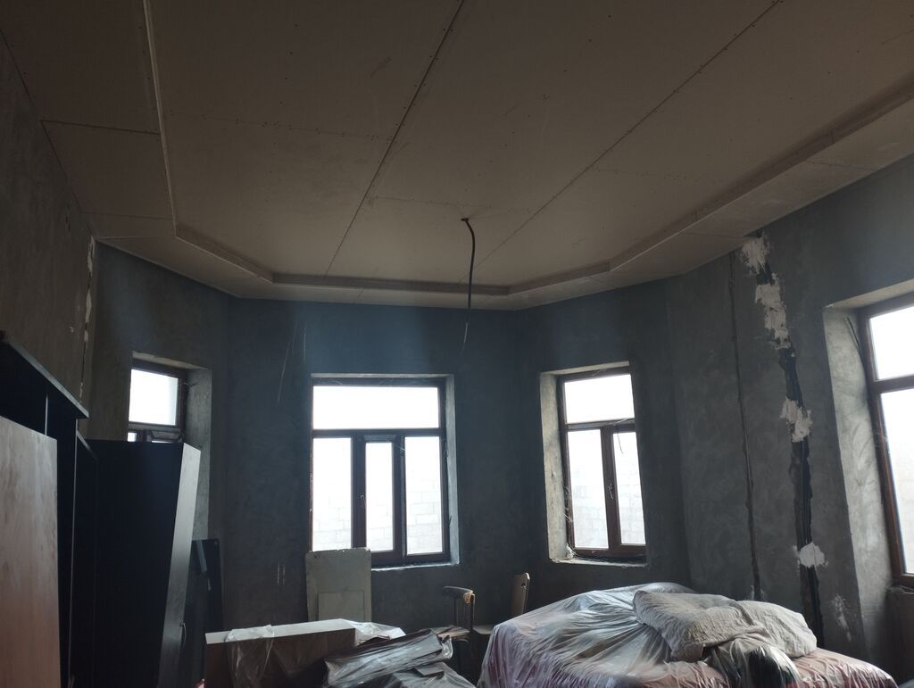 Yeni Suraxanı 5 otaqlı, 300 kv. m, Təmirsiz