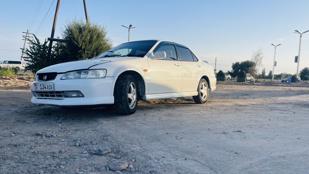 Honda Torneo: 2002 г., 2 л, Автомат, Бензин, Седан: фото 7