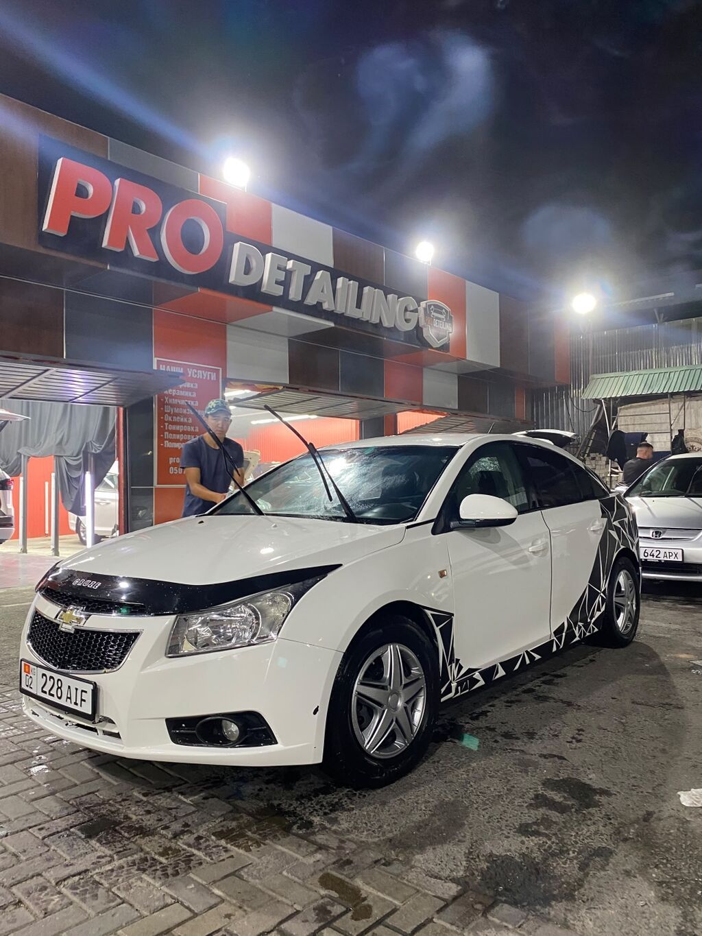 Chevrolet Cruze: 2012 г., 1.6 л, Автомат, Бензин, Седан: фото 2
