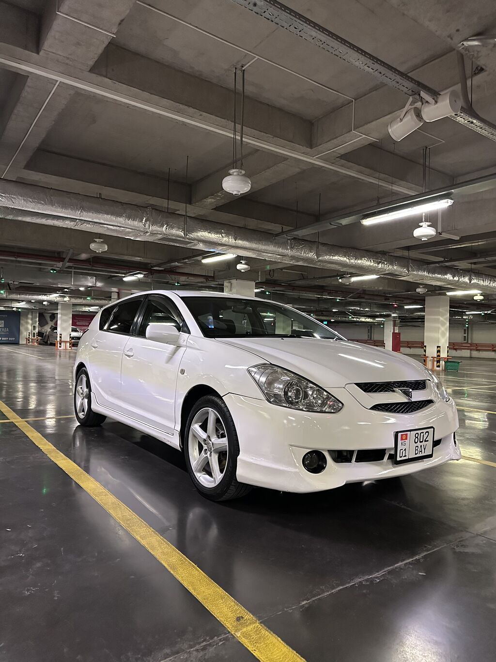 Toyota Caldina: 2005 г., 2 л, Автомат, Бензин, Универсал: фото 1