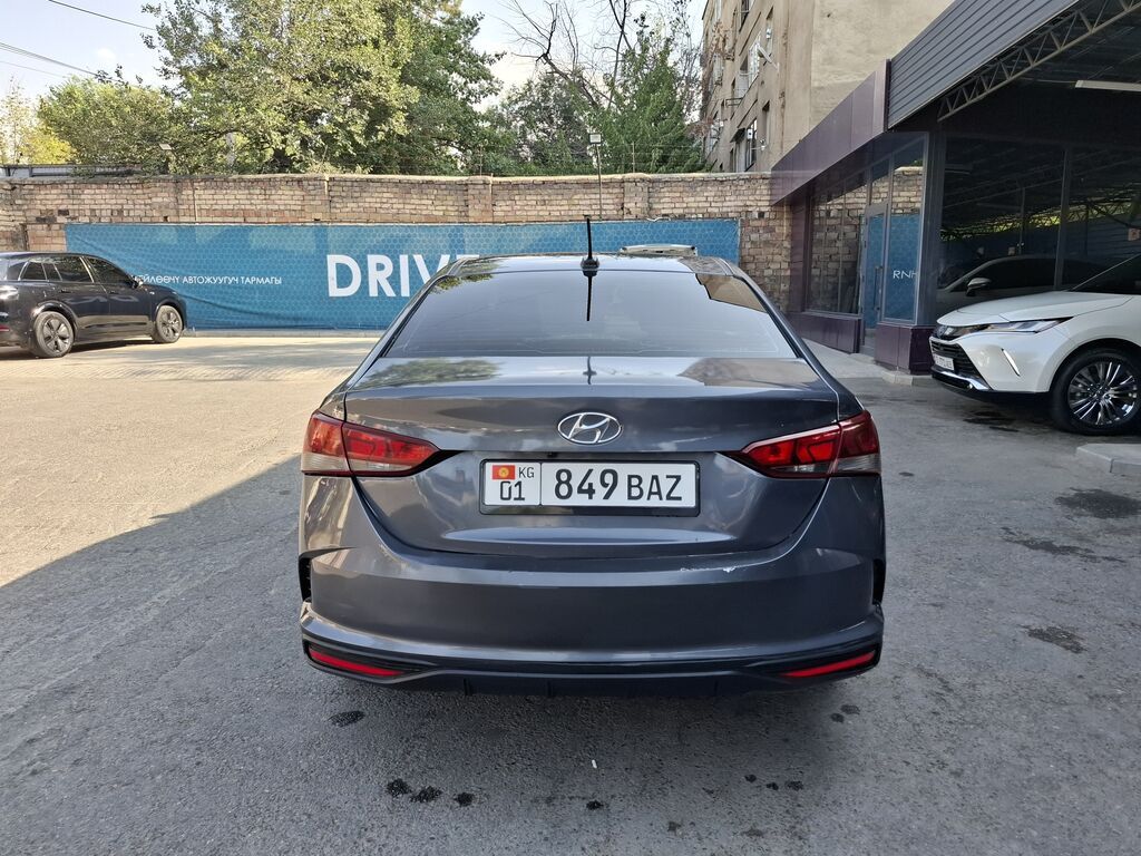 Hyundai Solaris: 2021 г., 1.6 л, Автомат, Бензин, Седан: фото 4
