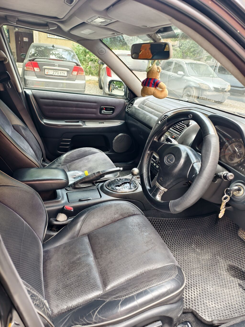 Lexus IS: 2003 г., 2 л, Автомат, Бензин, Седан: фото 7