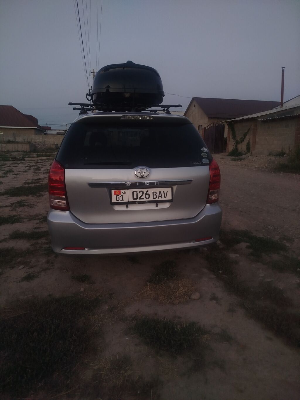 Toyota WISH: 2003 г., Универсал: фото 3