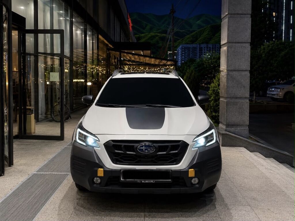 Subaru Outback: 2022 г., 2.4 л, Вариатор, Бензин, Универсал: фото 1