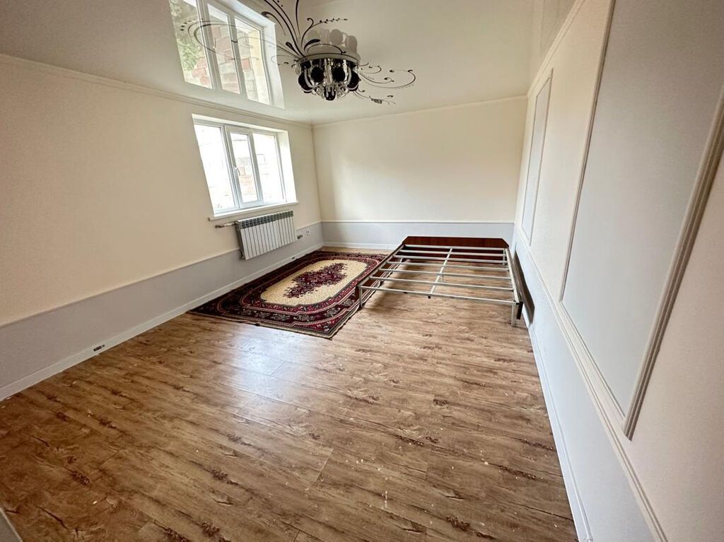 180 м², 6 комнат и более, Азия Молл: фото 2