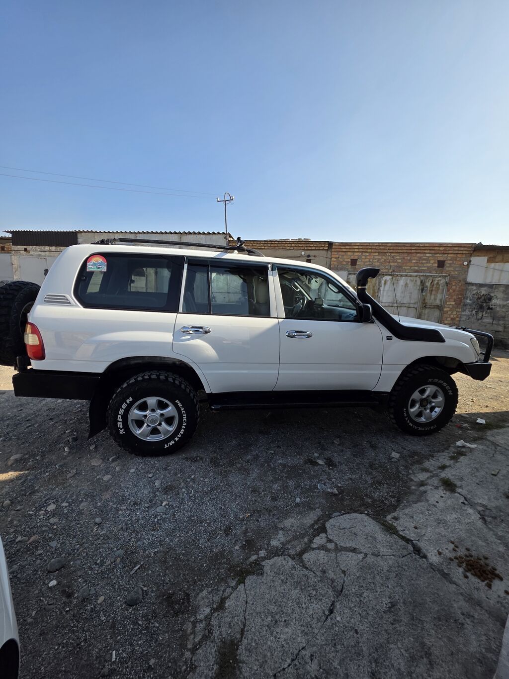 Toyota Land Cruiser: 2001 г., 4.5 л, Механика, Газ, Внедорожник: фото 2