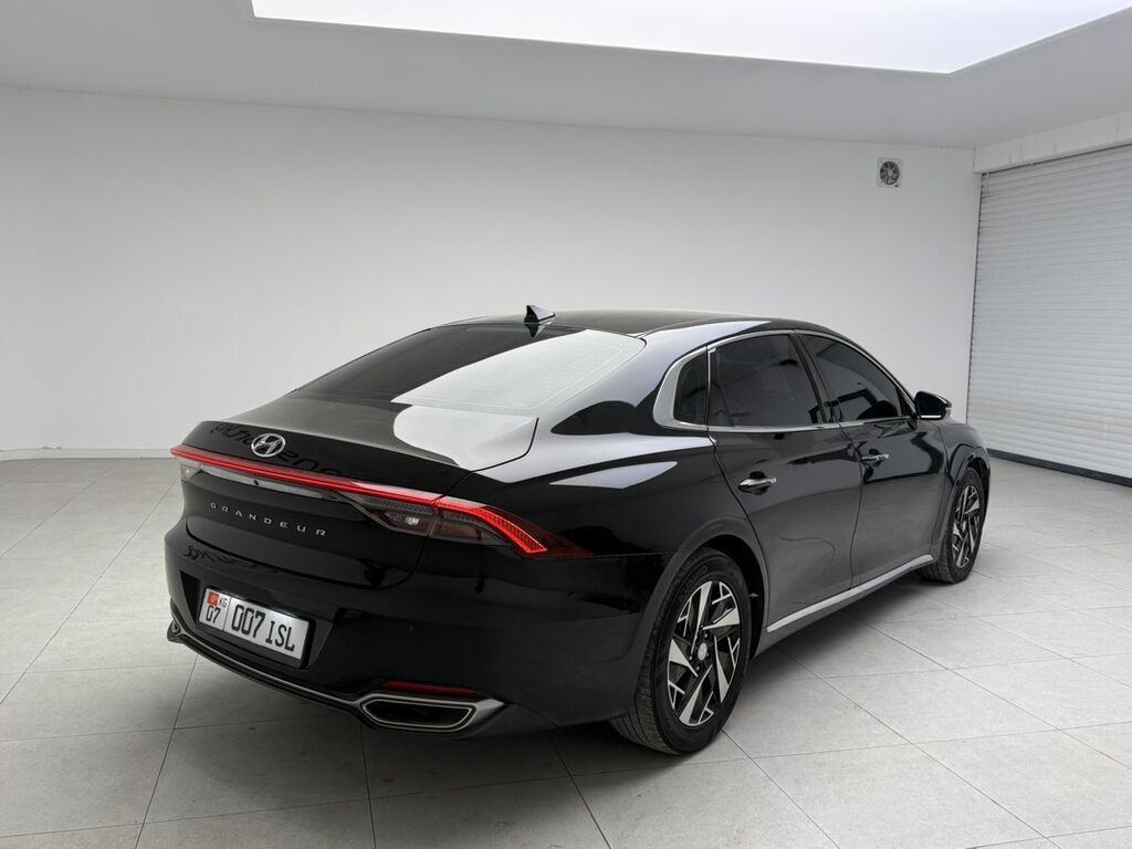 Hyundai Grandeur: 2022 г., 2.4 л, Автомат, Гибрид, Седан: фото 6