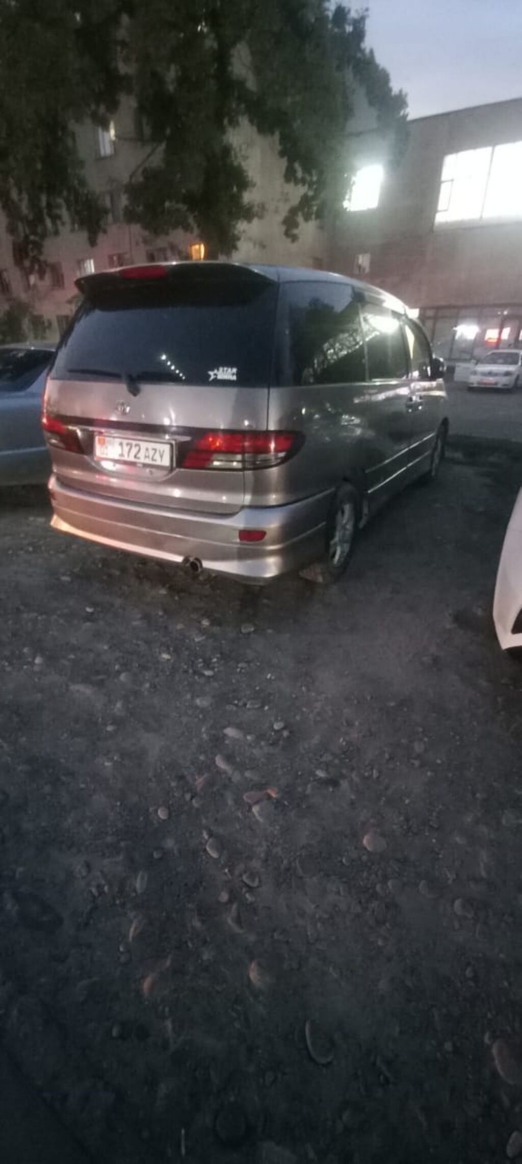 Toyota Estima: 2004 г., 2.4 л, Автомат, Бензин, Минивэн: фото 4