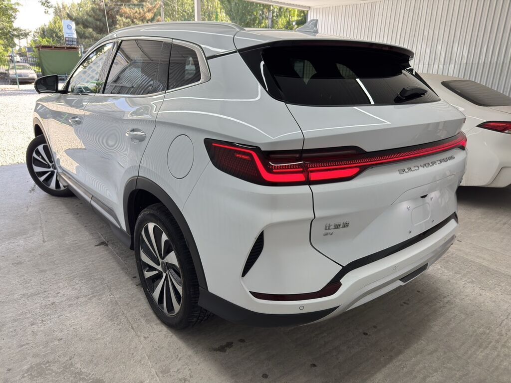 BYD Song Plus: 2023 г., Вариатор, Электромобиль, Кроссовер: фото 2