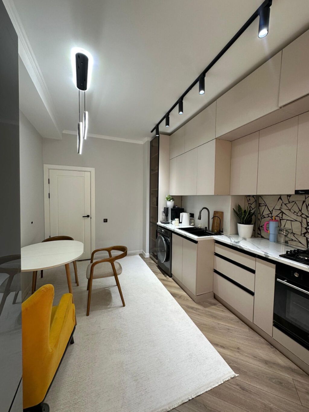 1 комната, 42 м², Асанбай мкр Элитка, 7 этаж, Евроремонт: фото 4