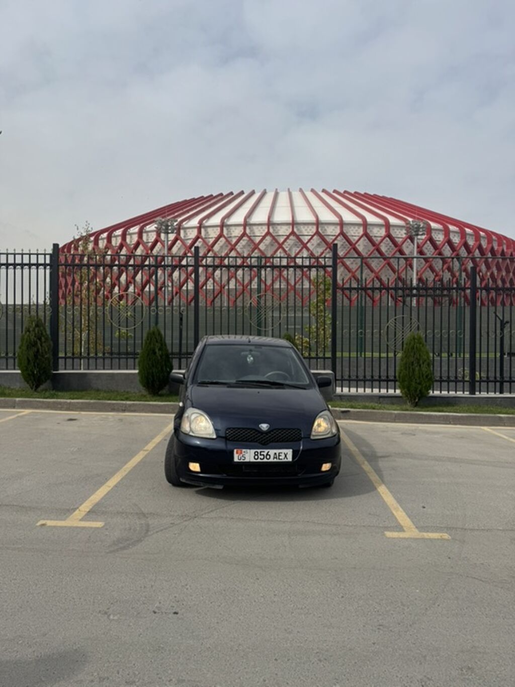 Toyota Yaris: 2002 г., 1 л, Механика, Бензин, Хэтчбэк: фото 4