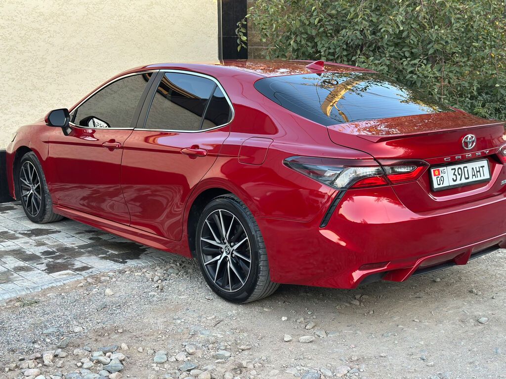 Toyota Camry: 2021 г., 2.5 л, Автомат, Бензин, Седан: фото 4