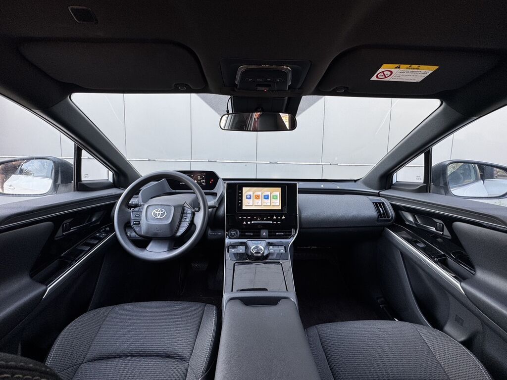 Toyota bZ4X: 2024 г., Электромобиль, Кроссовер: фото 8