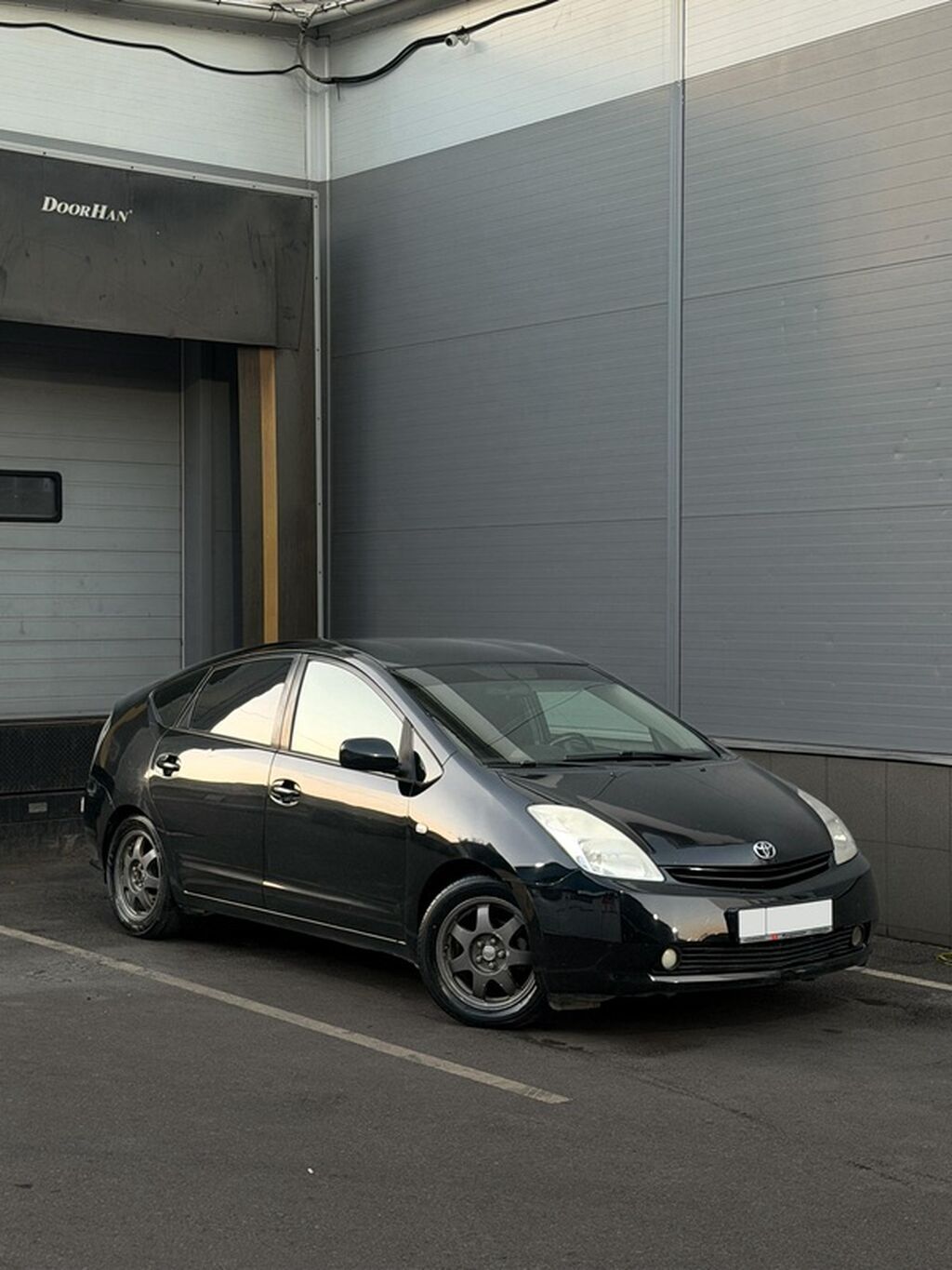 Toyota Prius: 2004 г., 1.5 л, Автомат, Гибрид, Хэтчбэк: фото 5