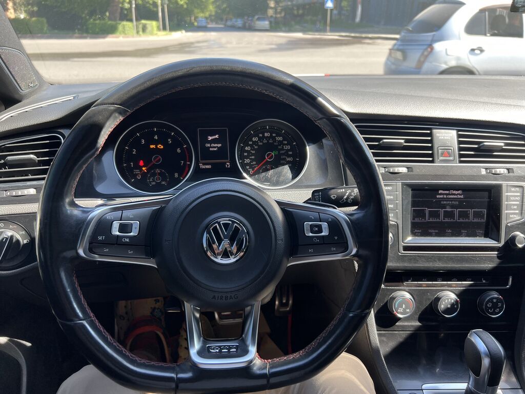Volkswagen Golf GTI: 2014 г., 2 л, Робот, Бензин, Хэтчбэк: фото 8