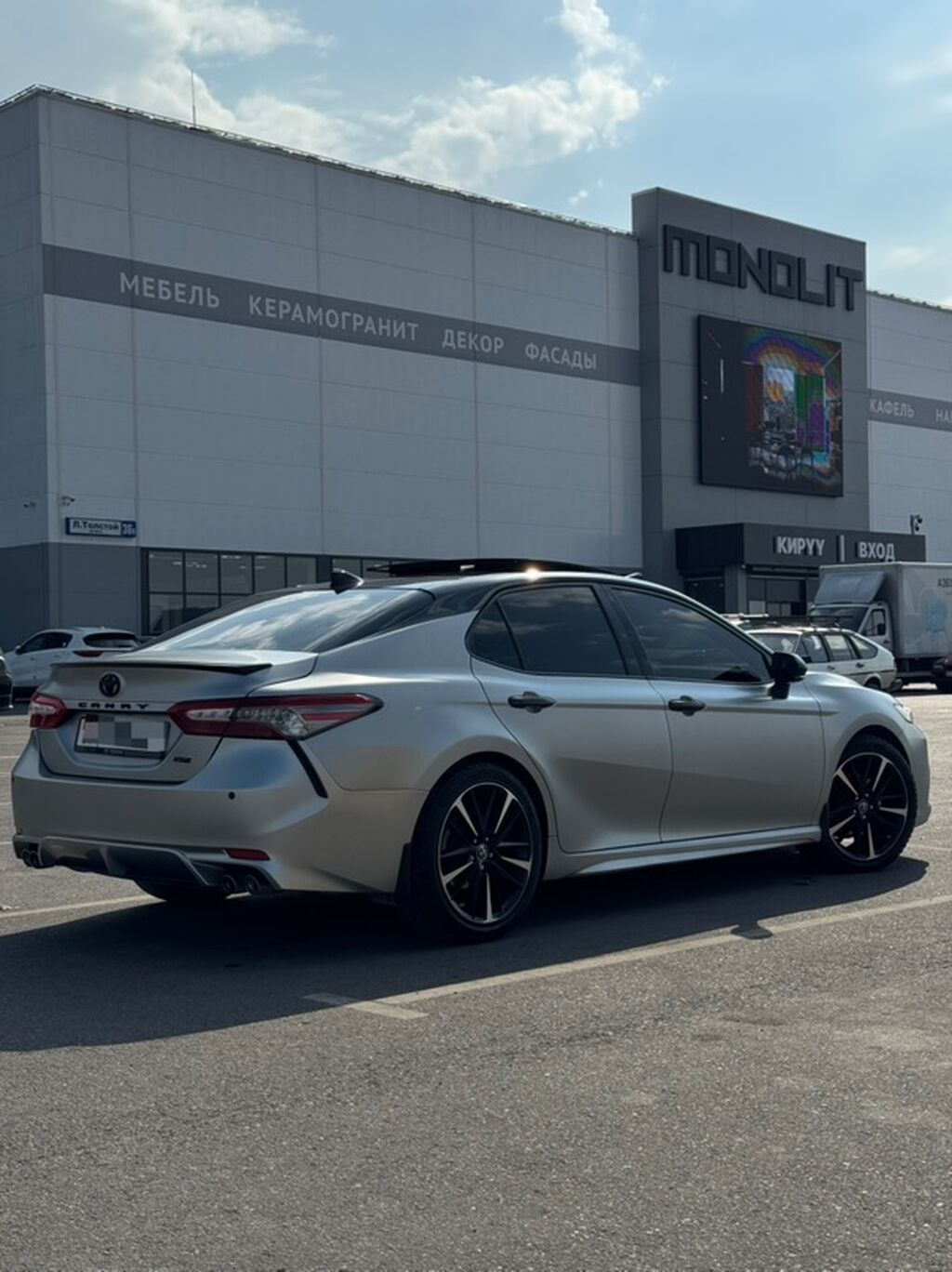 Toyota Camry: 2019 г., 2.5 л, Автомат, Бензин, Седан: фото 2